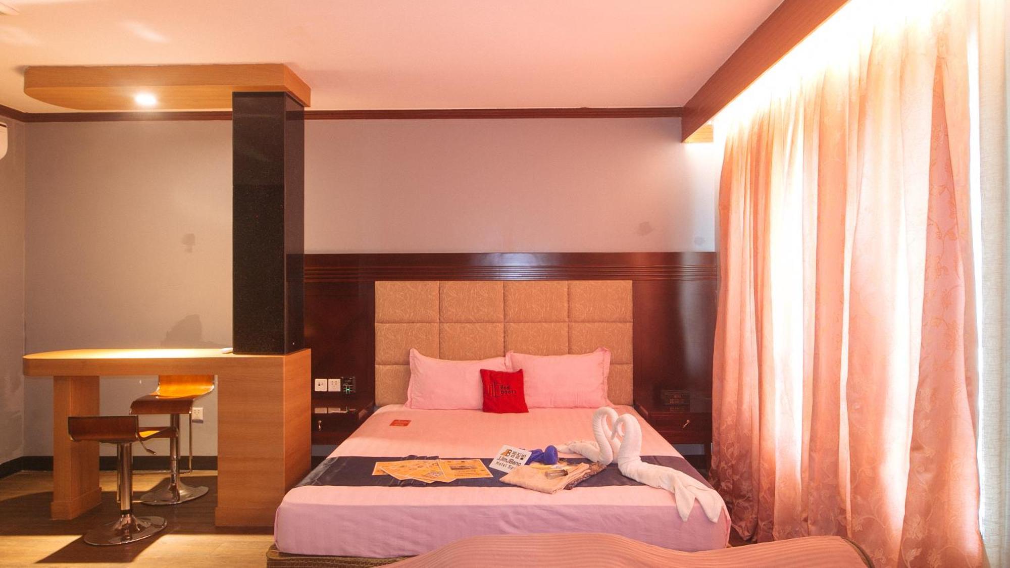 Reddoorz Premium At Jjimjbang *