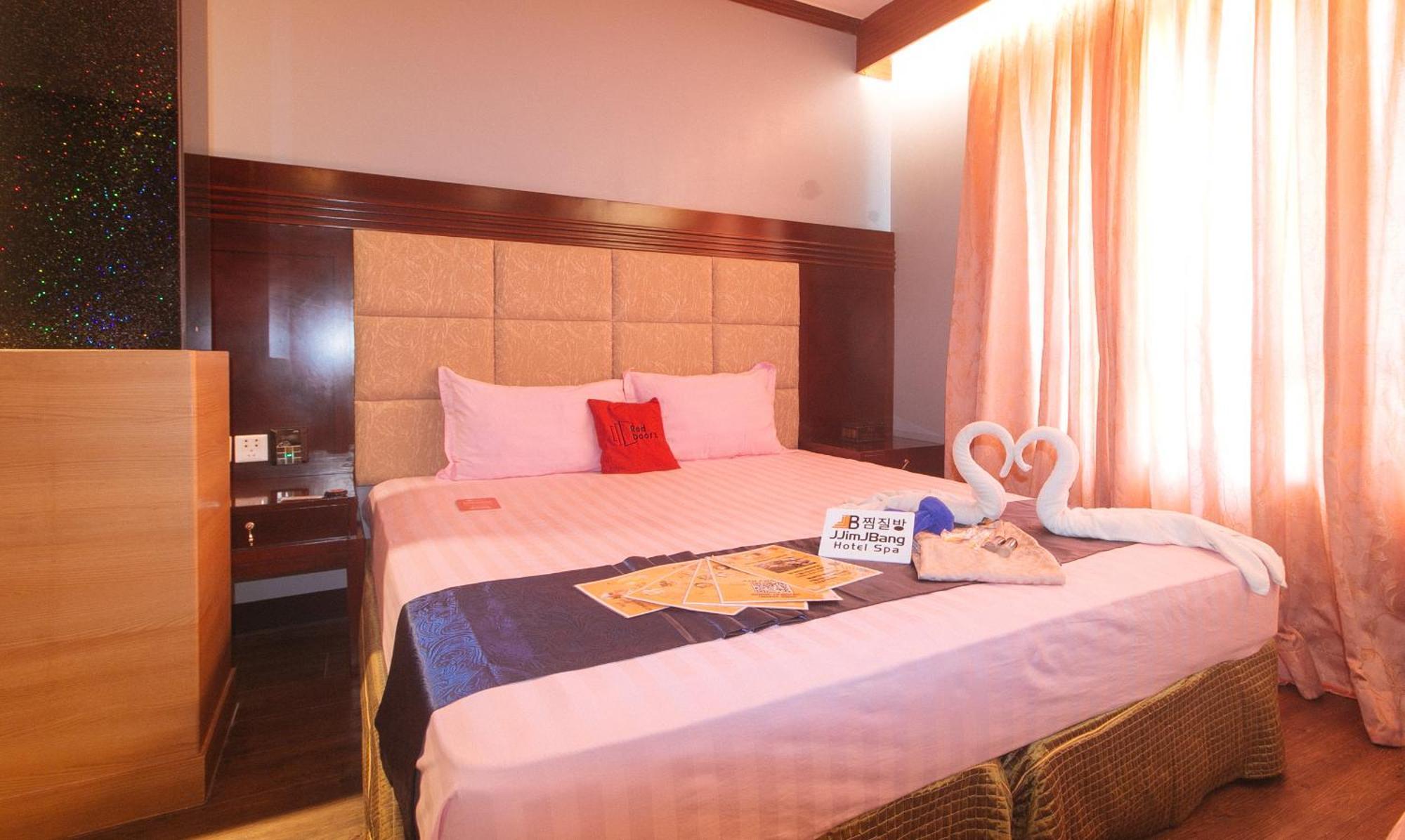 Reddoorz Premium At Jjimjbang Hotel Manila