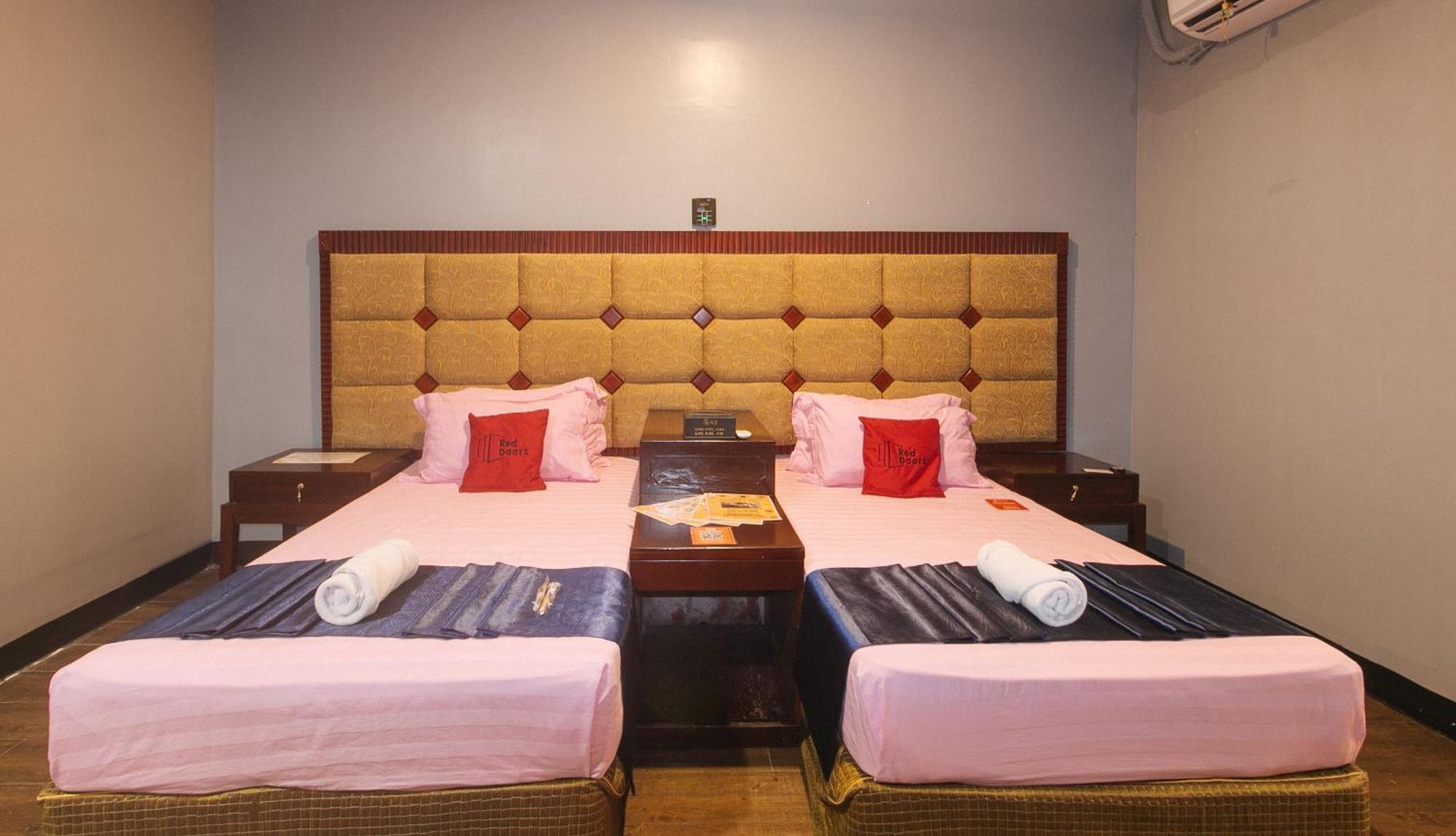Reddoorz Premium At Jjimjbang Hotel